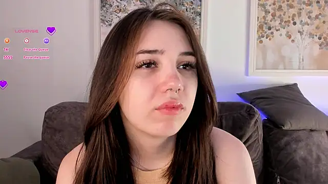 GillianDowdey online show from February 21, 1:22 am