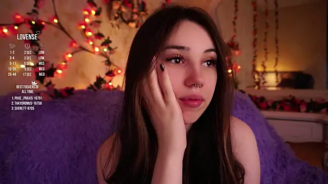 Snapshot of GillianDowdey chatting on December 20, 2:14 am GillianDowdey online show from December 20, 2:14 am