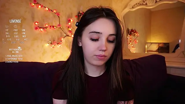 Snapshot of GillianDowdey chatting on February 5, 3:24 am GillianDowdey online show from February 5, 3:24 am