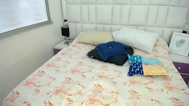 anna alvarez online show from February 23, 11:44 am