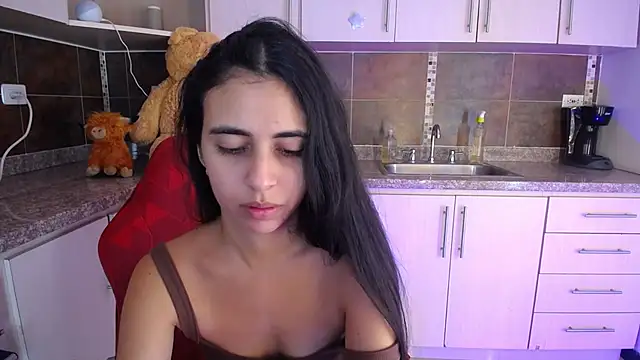 Snapshot of anna_alvarez chatting on July 13, 11:53 am anna alvarez online show from July 13, 11:53 am