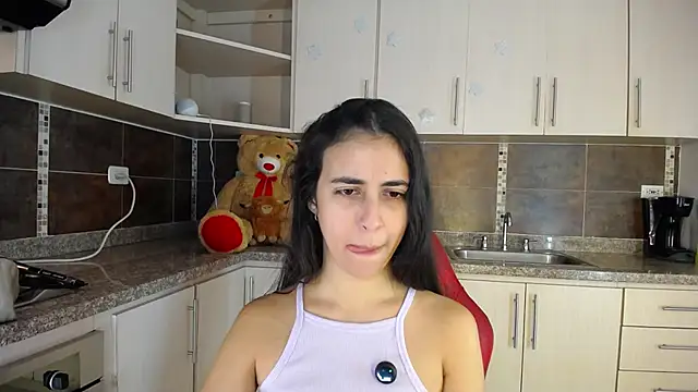 Snapshot of anna_alvarez chatting on July 10, 11:43 am anna alvarez online show from July 10, 11:43 am