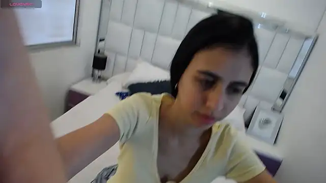 anna alvarez online show from March 11, 11:37 am