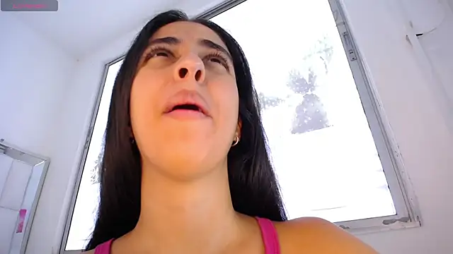 anna alvarez online show from November 26, 1:33 pm