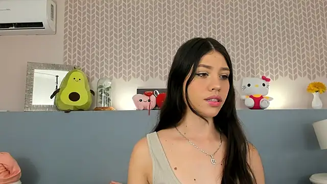 CheryelFox online show from May 20, 11:46 pm
