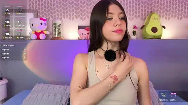 Snapshot of CheryelFox chatting on June 15, 7:24 pm CheryelFox online show from June 15, 7:24 pm