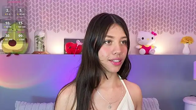 Snapshot of CheryelFox chatting on June 18, 11:21 pm CheryelFox online show from June 18, 11:21 pm