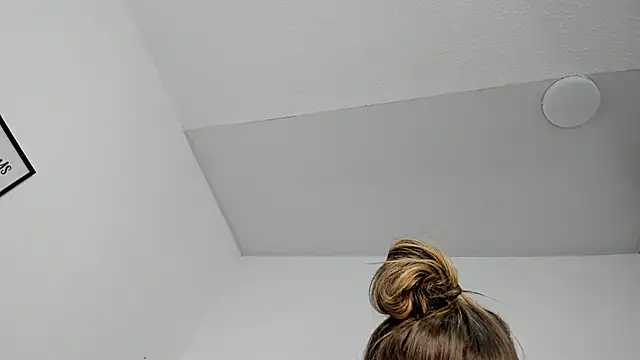 Lizz Luna online show from October 21, 3:33 pm