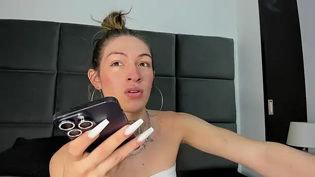 Lizz Luna online show from October 15, 2:58 pm