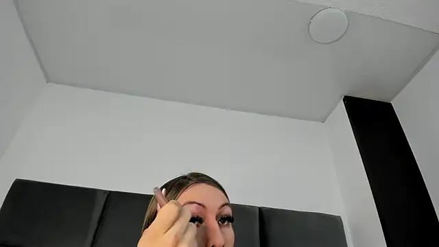 Lizz Luna online show from November 4, 7:17 pm