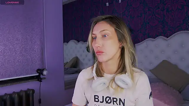 ElizaMayers online show from February 1, 12:58 pm