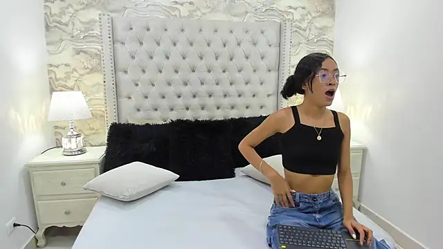 Buda and Cataleya  online show from January 17, 3:15 pm