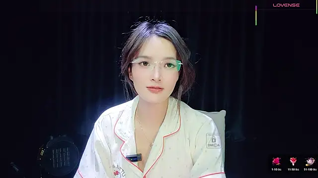 Snapshot of Youth3_ chatting on October 26, 5:13 pm Youth3 online show from October 26, 5:13 pm