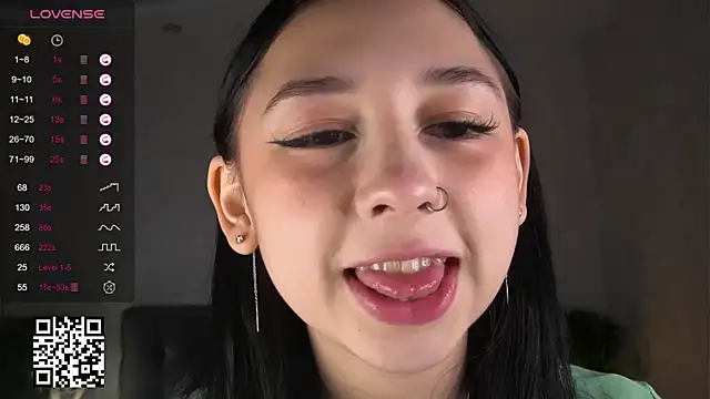 AislyEmbury online show from October 29, 4:33 am