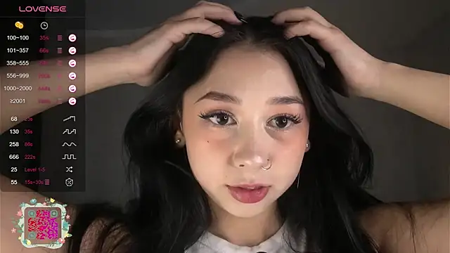 AislyEmbury online show from October 22, 4:12 am