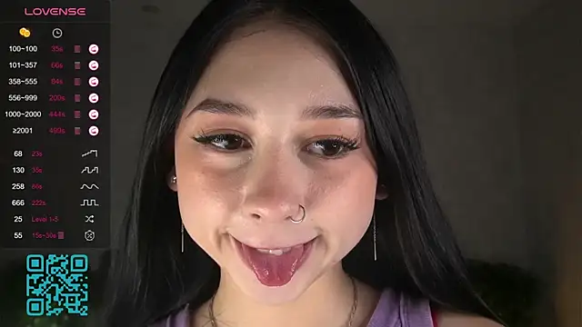 AislyEmbury online show from October 17, 6:06 am