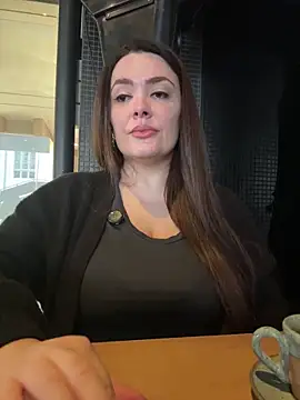 Sophie Eaton online show from November 24, 8:09 pm