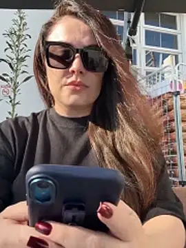 Sophie Eaton online show from April 9, 6:36 pm