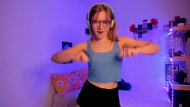 leazy peazy online show from November 25, 5:41 am