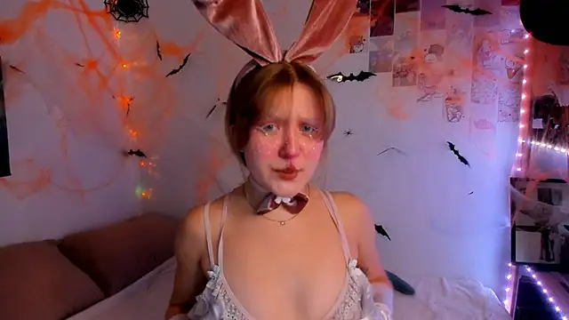 leazy peazy online show from October 30, 6:44 am