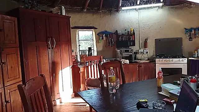 Snapshot of hornyhippies0080 chatting on October 1, 3:16 pm hornyhippies0080 online show from October 1, 3:16 pm