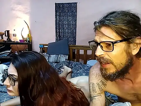 Snapshot of hornyhippies0080 chatting on September 11, 6:30 pm hornyhippies0080 online show from September 11, 6:30 pm