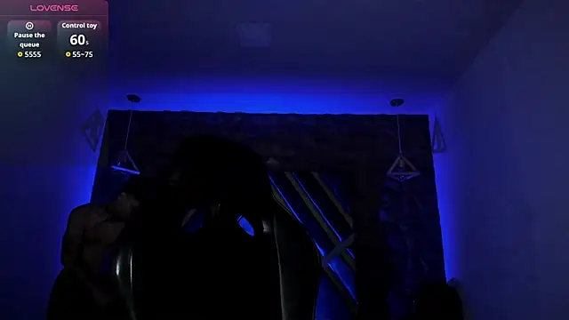 Ian Castillo  online show from March 25, 11:20 am