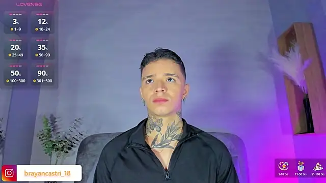 Ian Castillo  online show from June 4, 11:26 am