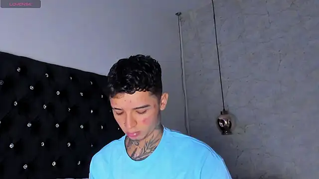 Ian Castillo  online show from October 21, 11:20 am