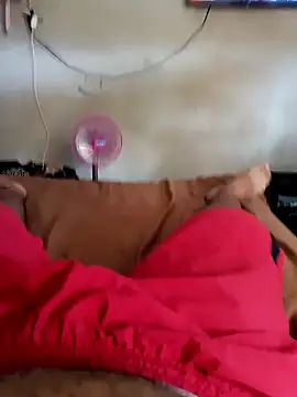 Snapshot of BingedHearts chatting on February 15, 7:02 pm BingedHearts online show from February 15, 7:02 pm