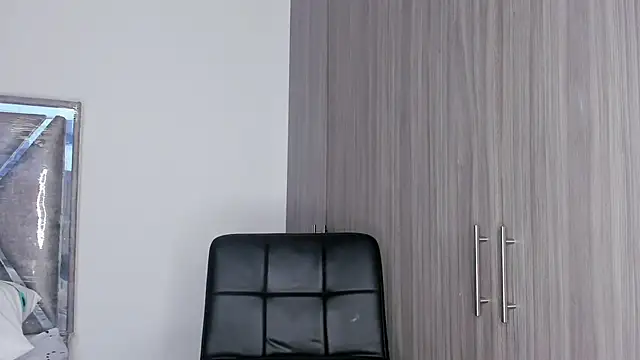 Kristen dollts online show from November 17, 1:53 am