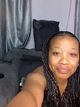 Snapshot of SZA_Doja chatting on September 28, 4:47 pm SZA Doja online show from September 28, 4:47 pm