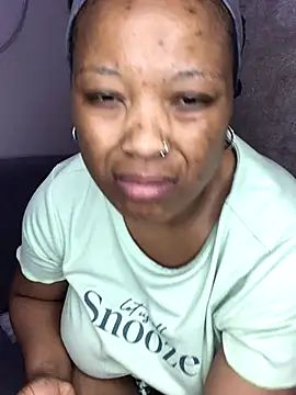 Snapshot of SZA_Doja chatting on October 15, 11:02 pm SZA Doja online show from October 15, 11:02 pm