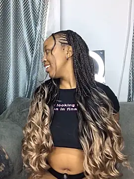 Snapshot of SZA_Doja chatting on September 24, 9:32 pm SZA Doja online show from September 24, 9:32 pm