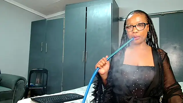 Snapshot of SZA_Doja chatting on September 30, 8:04 pm SZA Doja online show from September 30, 8:04 pm