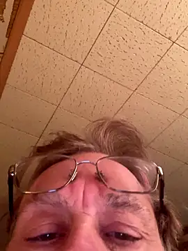 Tonybaloney1972 online show from November 7, 3:05 pm