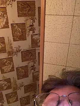 Tonybaloney1972 online show from April 3, 12:50 am