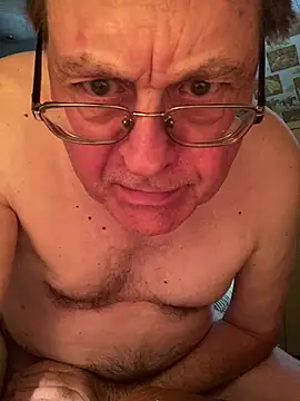 Snapshot of Tonybaloney1972 chatting on June 9, 12:50 pm Tonybaloney1972 online show from June 9, 12:50 pm