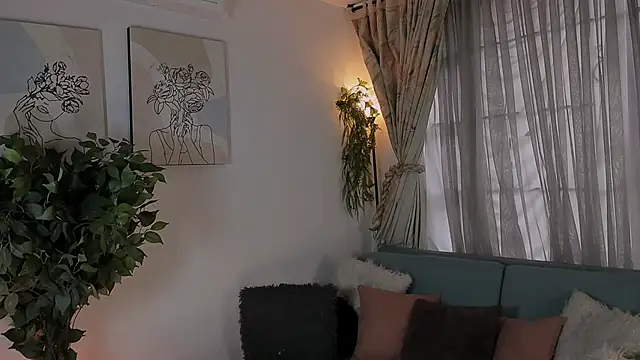 aisha bx online show from March 20, 1:01 pm