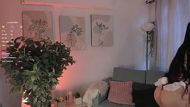 aisha bx online show from January 15, 1:14 pm