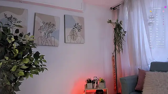 aisha bx online show from October 30, 1:20 pm