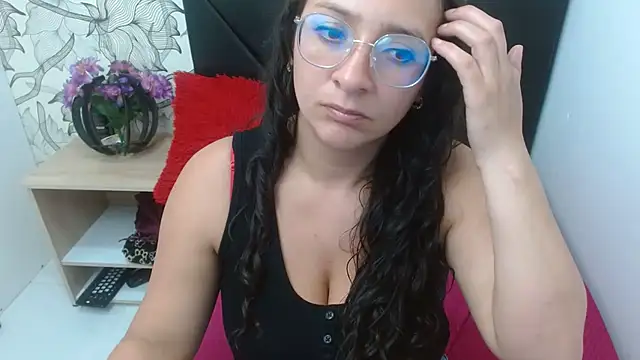 sarax ximena online show from March 27, 6:22 am