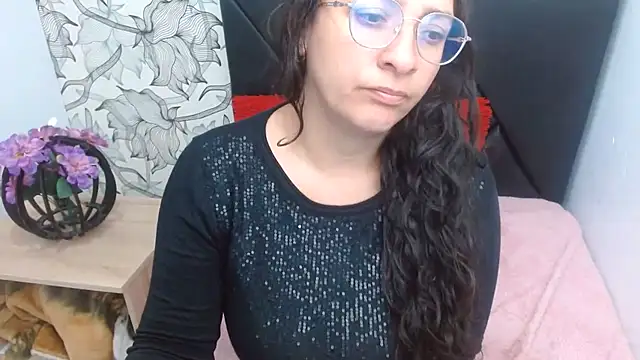 Snapshot of sarax_ximena chatting on June 11, 6:21 am sarax ximena online show from June 11, 6:21 am
