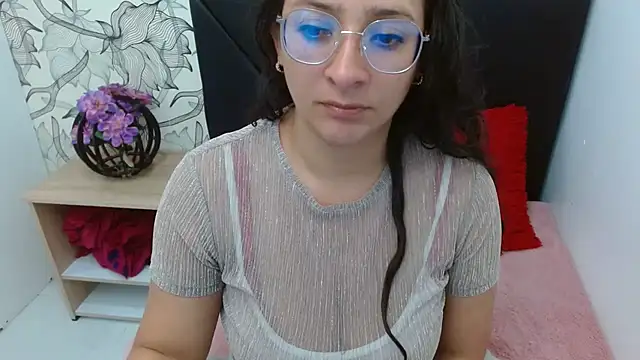 sarax ximena online show from April 11, 6:54 am