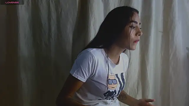 AntonellaAndNoah online show from December 5, 12:58 am