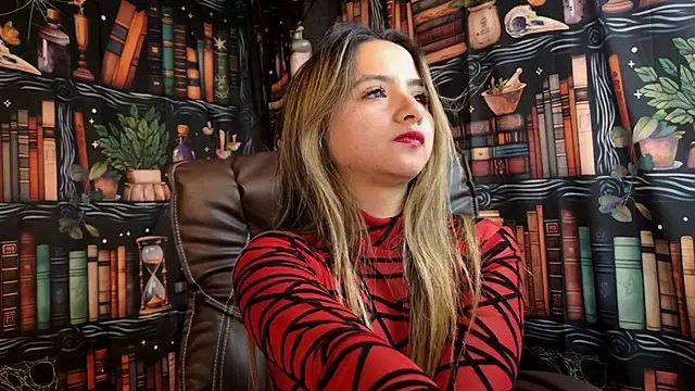 Snapshot of julietta___jackson chatting on March 20, 3:13 am julietta jackson online show from March 20, 3:13 am
