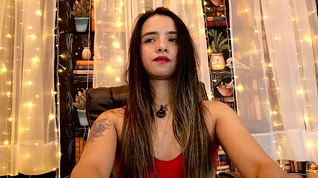 Snapshot of julietta___jackson chatting on July 7, 11:08 pm julietta jackson online show from July 7, 11:08 pm