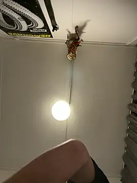 wolfwhite95 online show from November 20, 7:36 pm