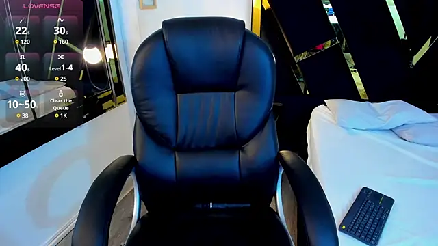 ninfomaria  online show from February 12, 10:37 pm