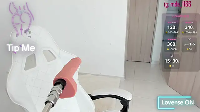 Snapshot of Mia_adams66 chatting on January 30, 5:39 pm Mia adams66 online show from January 30, 5:39 pm